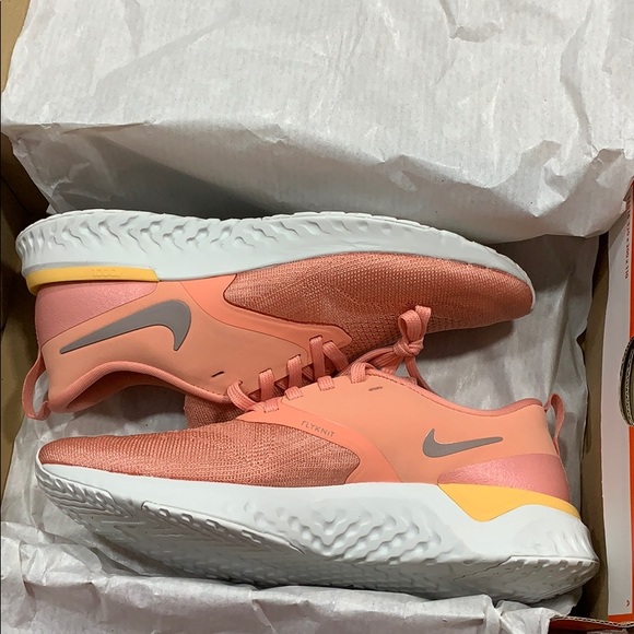 • W NIKE ODYSSEY REACT 2 FLYKNIT pink quartz/pumic - Picture 11 of 16
